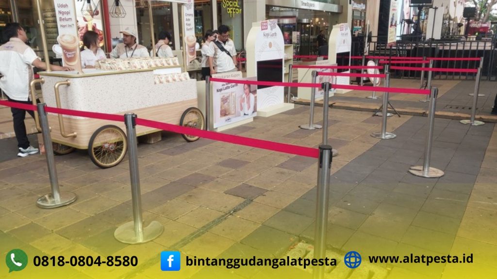 Sewa Tiang Bendera VIP Kayu Coklat Di Jakarta