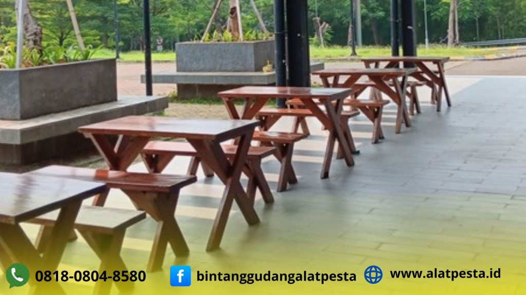 Sewa Meja Taman Outdoor Event AEON Deltamas Cikarang